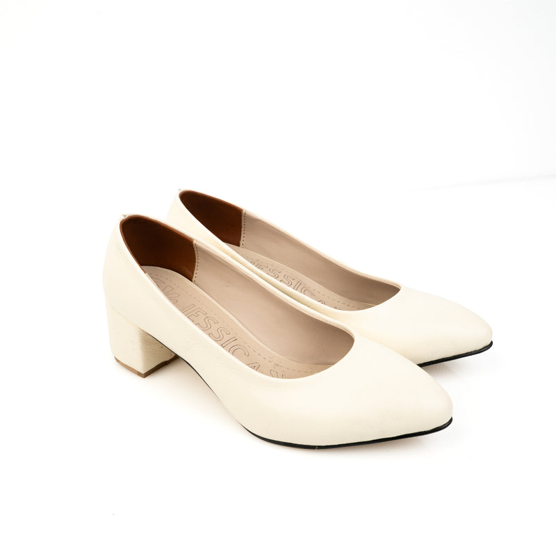 Genuine leather shoes with heels - Code D50
